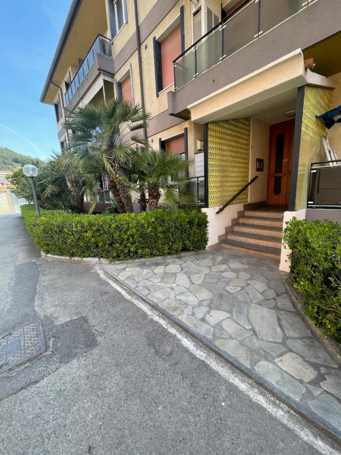 Casa Al Mare Apartment Bordighera Ngoại thất bức ảnh