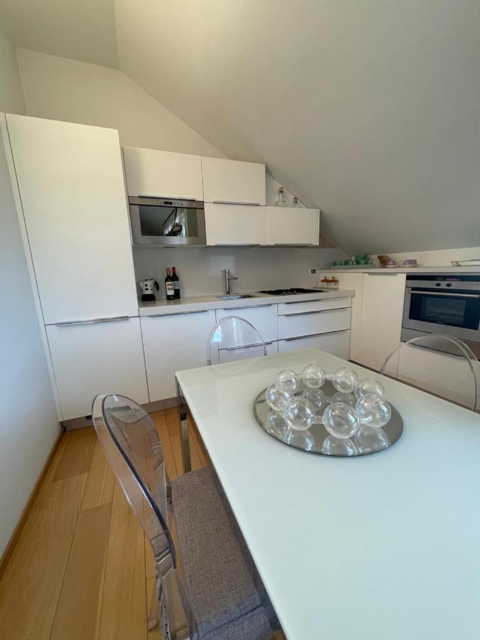 Casa Al Mare Apartment Bordighera Ngoại thất bức ảnh